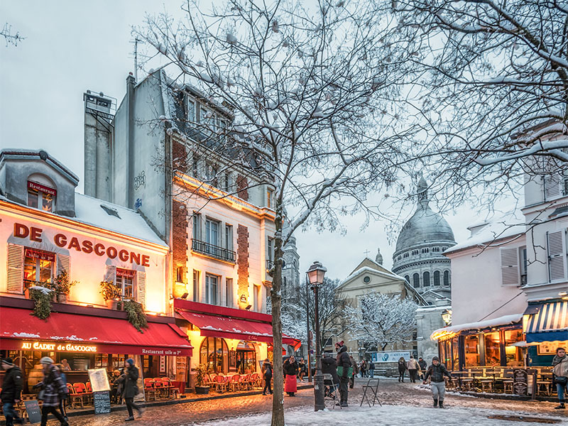 Montmartre, París bajo un manto de nieve