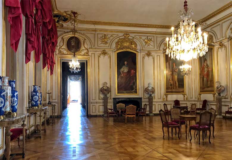 Suntuosa habitación con suelo de parquet muy pulido, tapices y pinturas, Palais Rohan, Estrasburgo