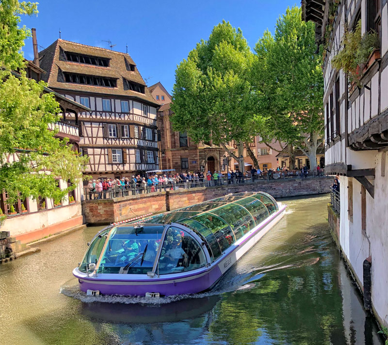 Barco de crucero por el río Ill Estrasburgo
