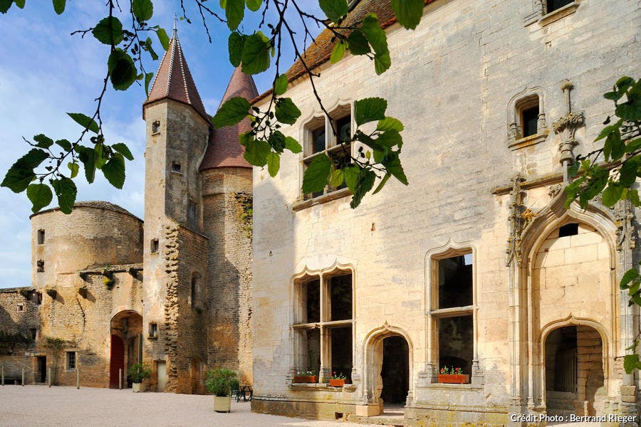 Alojamiento para huéspedes, castillo de Châteauneuf-en-Auxois, Borgoña 