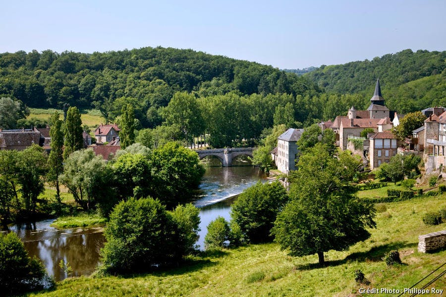 El pueblo de La Celle-Dunoise en el valle de Creuse