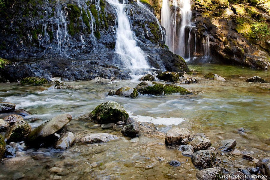 La cascada de Pissieu, en el parque natural del macizo de Bauges (Saboya)