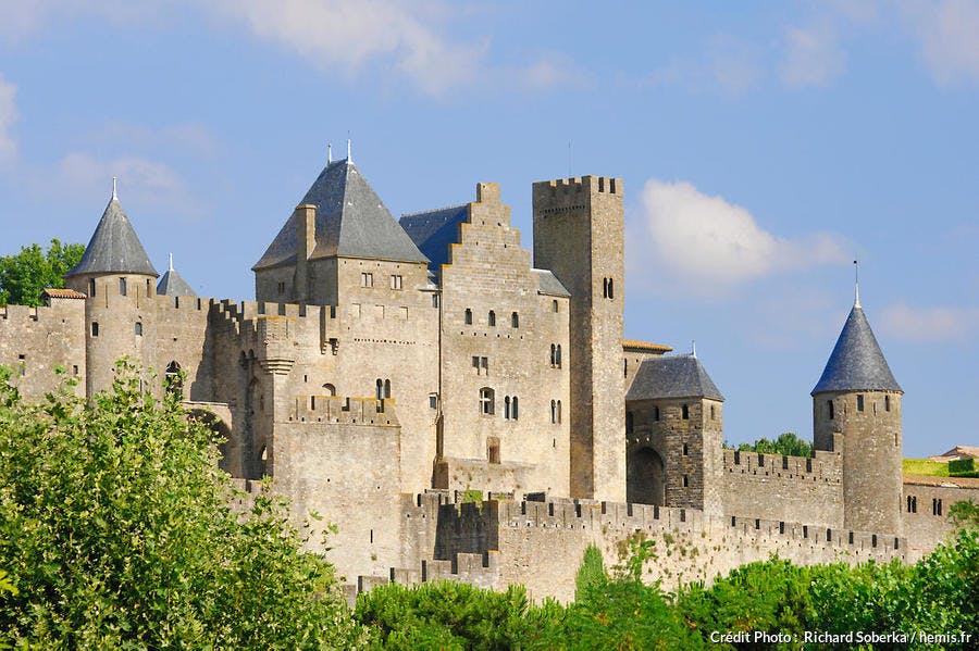 Carcassonne, ciudad medieval catalogada como Patrimonio de la Humanidad por la UNESCO  