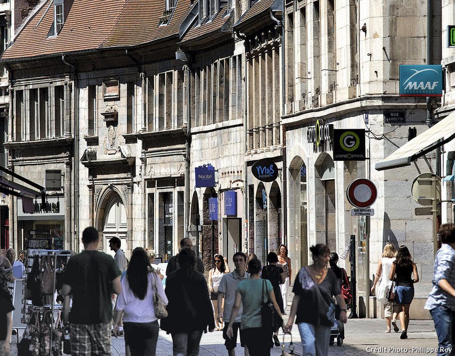 La calle peatonal de Granges en Besançon. 