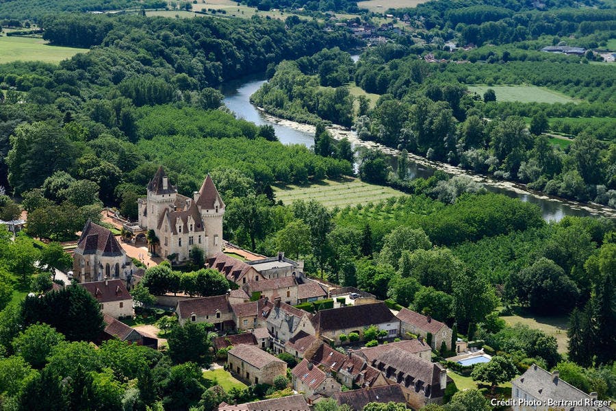 Vista aérea del castillo de Milandes, en Périgord 