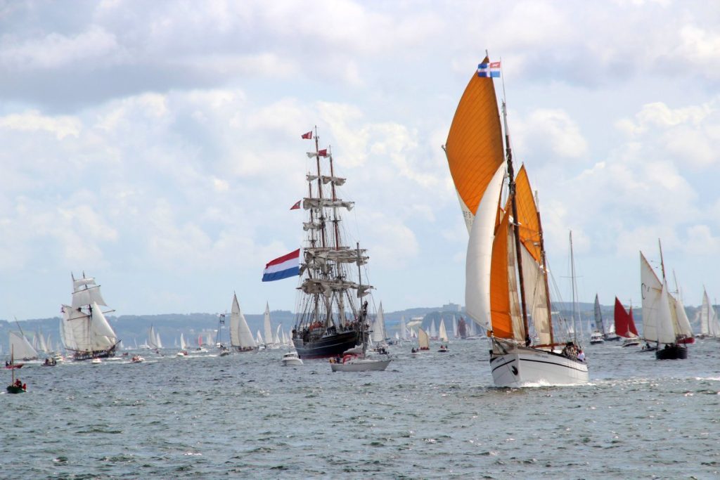 Los 6 mejores lugares ideales para admirar el Festival Marítimo de Brest