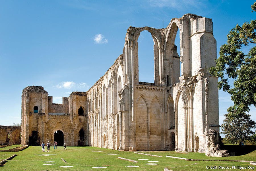 Las ruinas de la abadía de Maillezais 