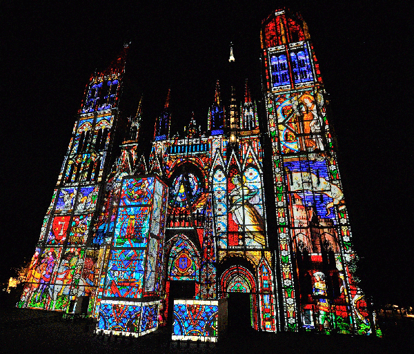 espectáculo de luces de la catedral de ruan