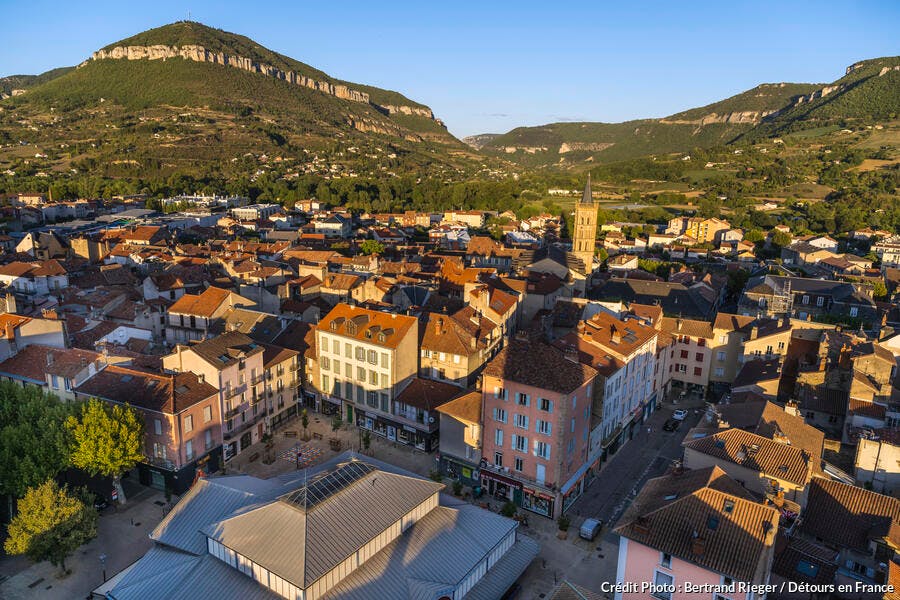 El centro de la ciudad de Millau en Aveyron