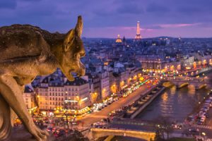 Increíble vídeo de París de noche