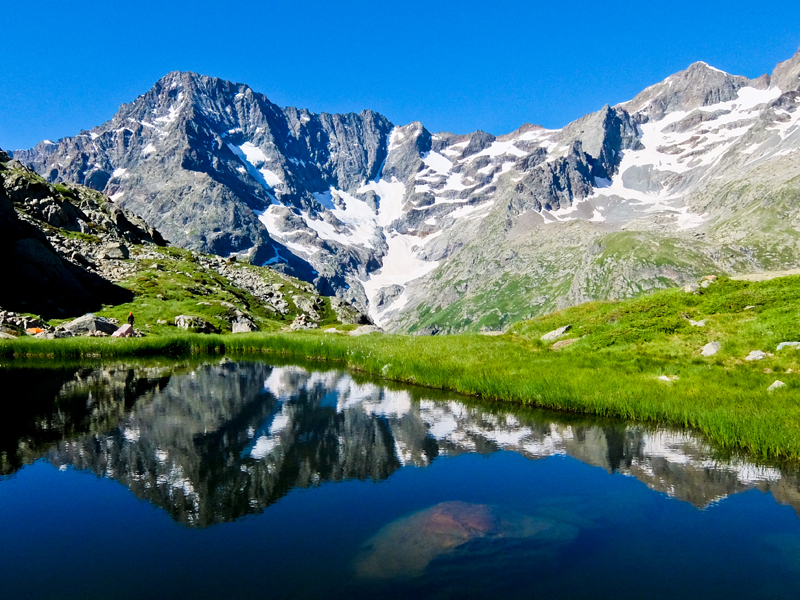 Senderismo en el Parque Nacional de Ecrins Altos Alpes Francia