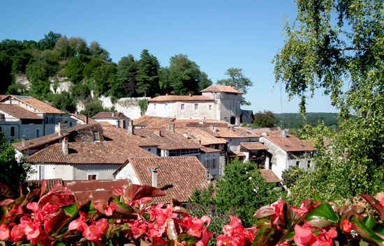 Aubeterre-sur-Dronne village view