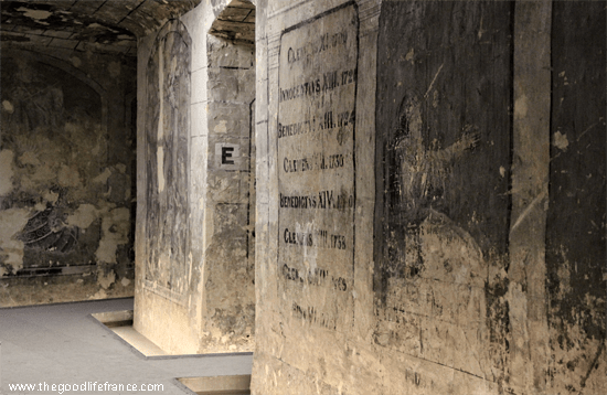 frescos-de-la-cripta-de-la-iglesia-de-boulogne