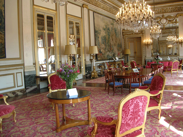 Palais-Royal-habitación-roja
