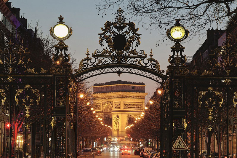 La historia del Arco de Triunfo París
