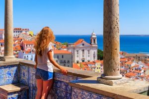 ¿Por qué cada vez más franceses eligen expatriarse a Portugal?